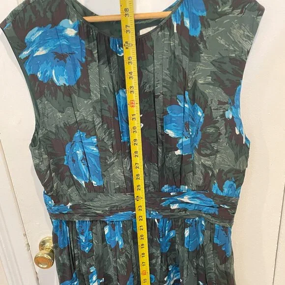 Boden Floral Dress - Picture 2 of 8